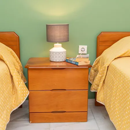 Odysseus Palace Apart-hotel Poros (Kefalonia)