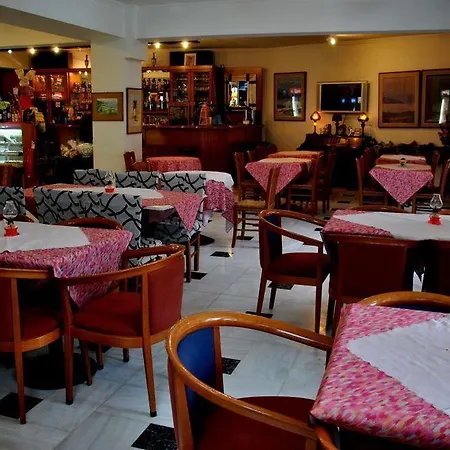 Odysseus Palace Apart-hotel 4*