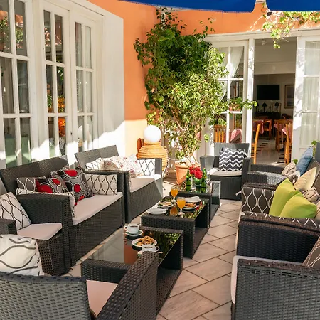 Lejlighedshotel Odysseus Palace Poros (Kefalonia)