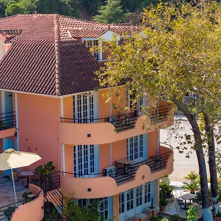 Lejlighedshotel Odysseus Palace Poros (Kefalonia)