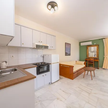 Aparthotel Odysseus Palace 4*
