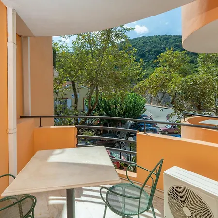 Lejlighedshotel Odysseus Palace Poros (Kefalonia)