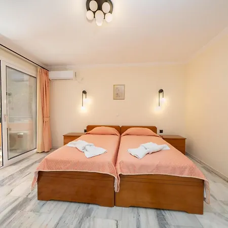 Odysseus Palace Lejlighedshotel Poros (Kefalonia)