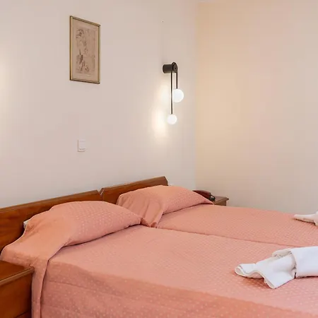 Odysseus Palace 4* Poros (Kefalonia)