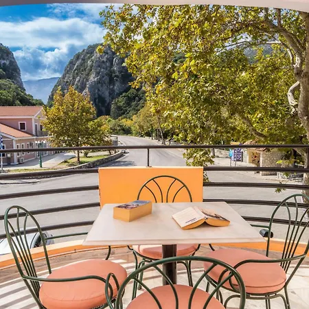 Odysseus Palace Apartmanhotel Pórosz