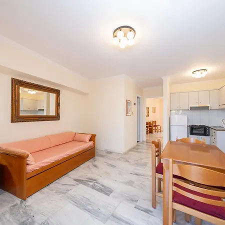 Aparthotel Odysseus Palace