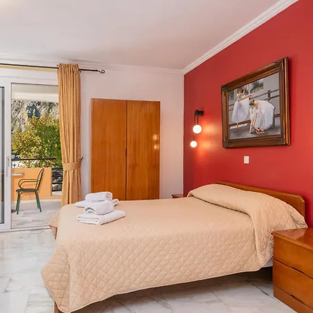 Odysseus Palace Lejlighedshotel Poros (Kefalonia)