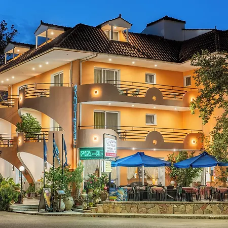 Aparthotel Odysseus Palace 4*