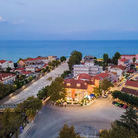 Odysseus Palace Aparthotel 4*