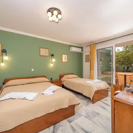 Odysseus Palace Aparthotel Poros (Kefalonia)