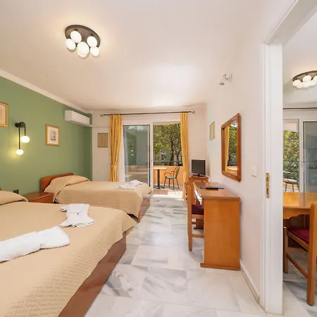 Odysseus Palace Aparthotel 4*